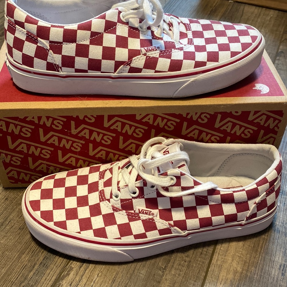 Vans checked red and white